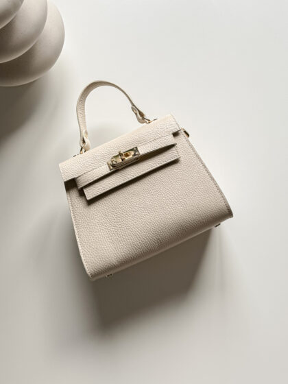 scarlett peach cream